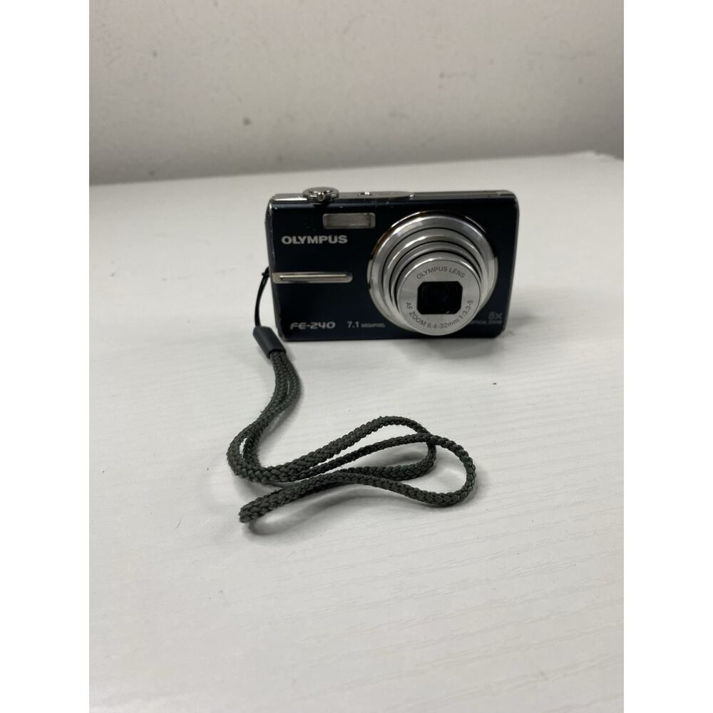 Olympus FE-240 Digital Camera 7.1 MP Black W Battery No Charger